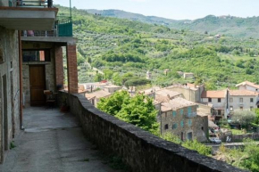 Casa Angolo Cantina nel Castello Montegiovi